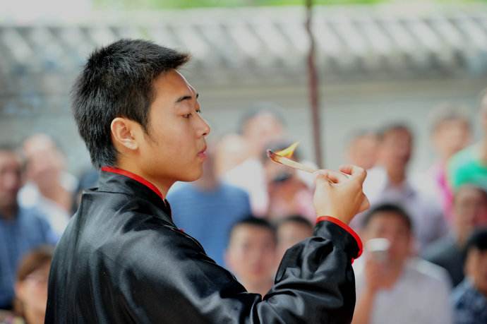 主题拓展项目—不惧烈火