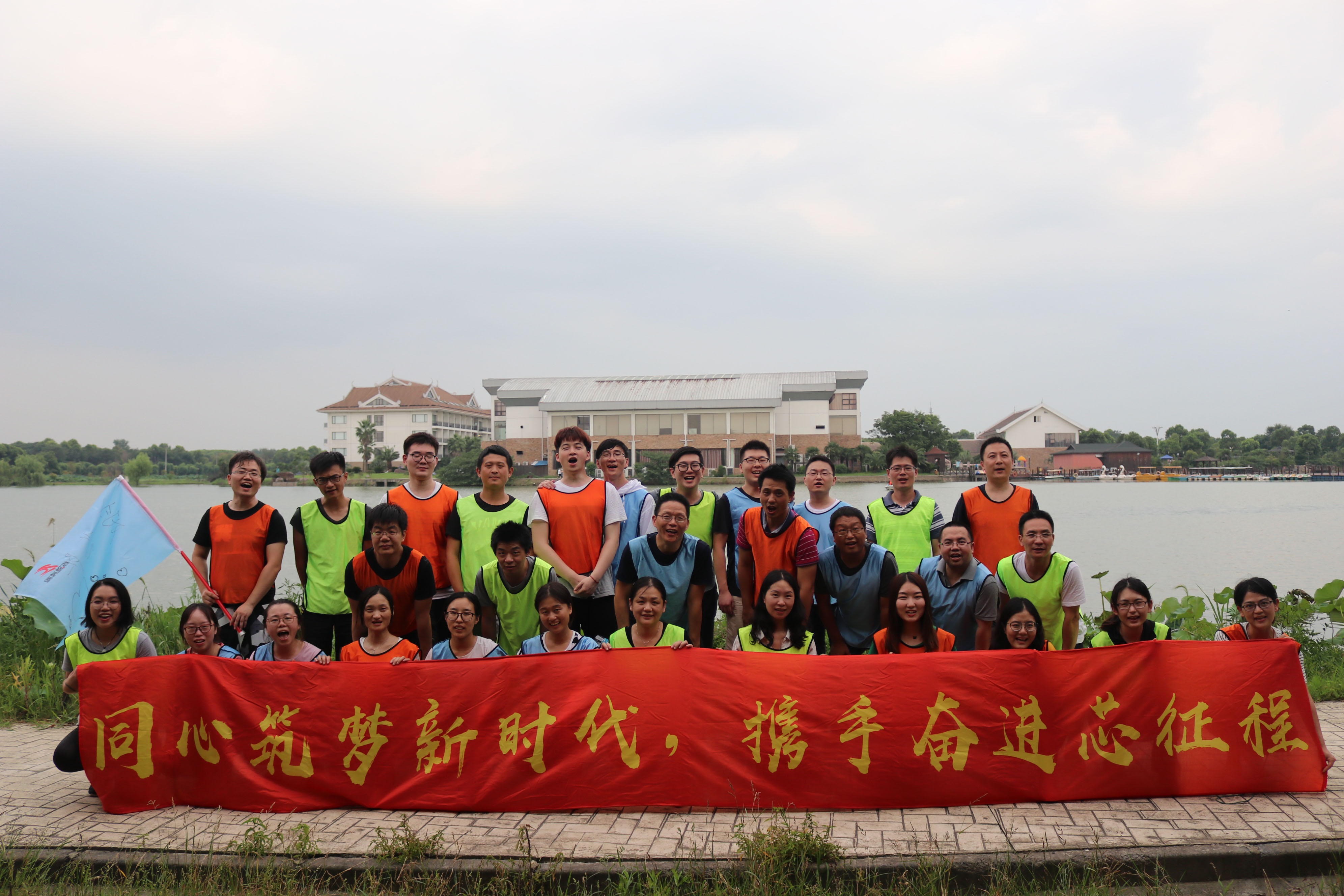 �й����ӿƼ����Ź�˾�Ž��